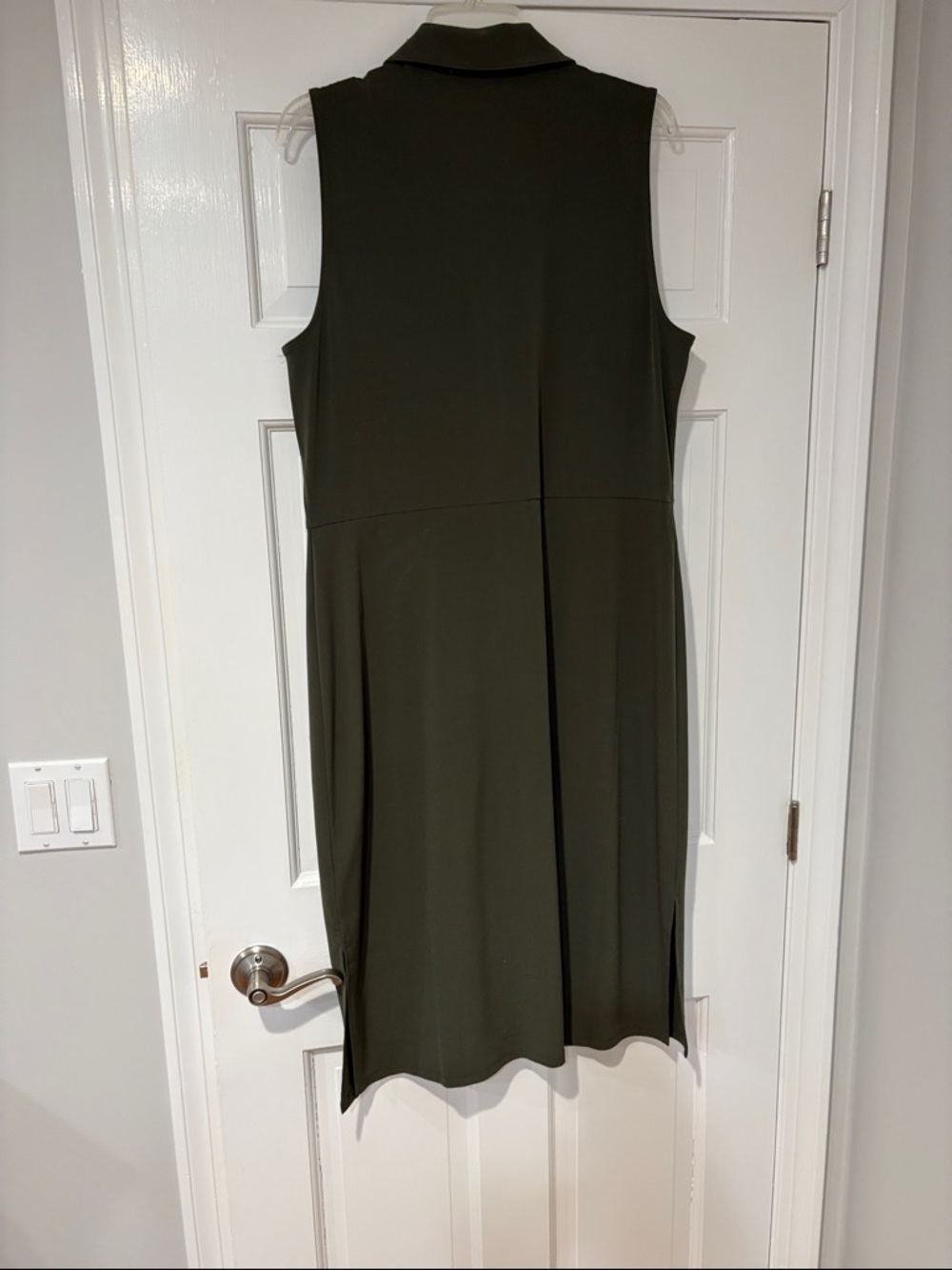 Michael Kors Sleeveless Button-Front Midi Dress in Olive XL - Picture 4 of 6